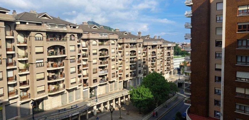 GRAN PISO ZONA MUGAKOA