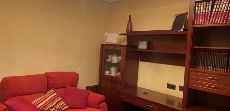 BUEN PISO EN REPELEGA con ASCENSOR