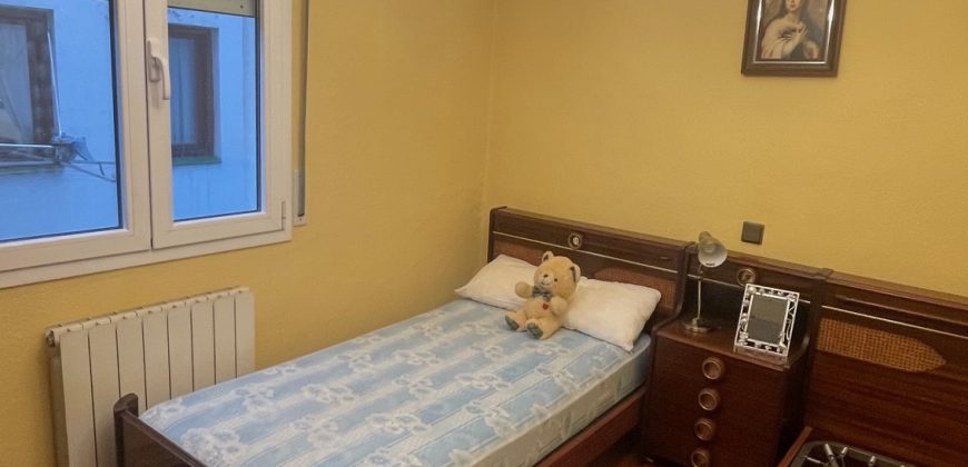 BUEN PISO EN REPELEGA con ASCENSOR