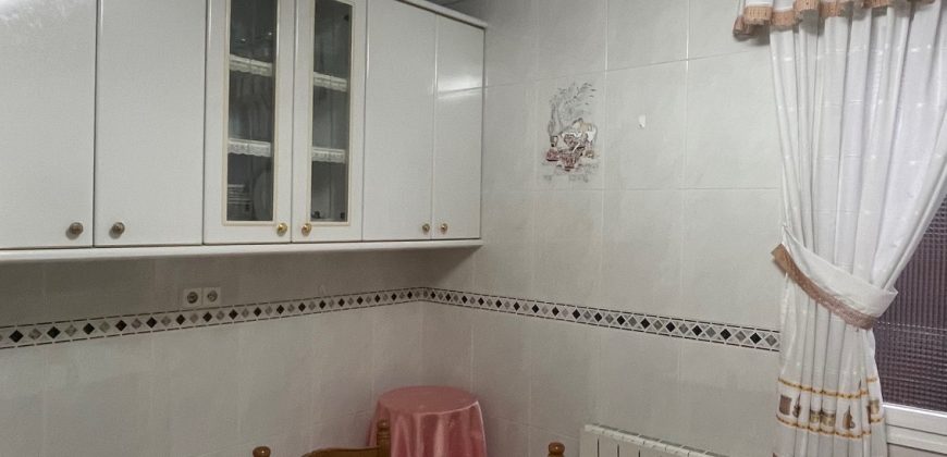 BUEN PISO EN REPELEGA con ASCENSOR