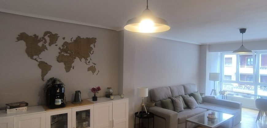 PRECIOSO PISO para ENTRAR A VIVIR en Av. Abaro