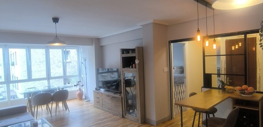 PRECIOSO PISO para ENTRAR A VIVIR en Av. Abaro