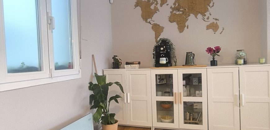 PRECIOSO PISO para ENTRAR A VIVIR en Av. Abaro