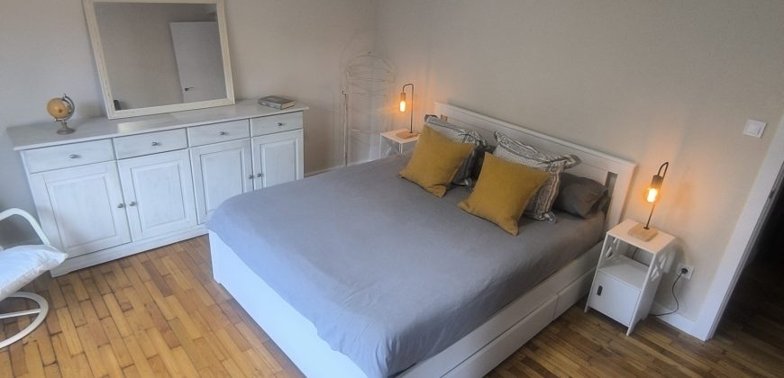 PRECIOSO PISO para ENTRAR A VIVIR en Av. Abaro