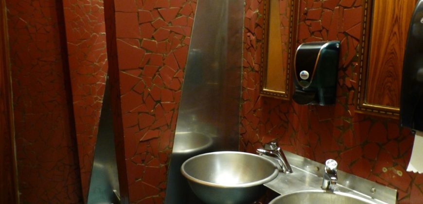 LOCAL HOSTELERIA en FUNCIONAMIENTO